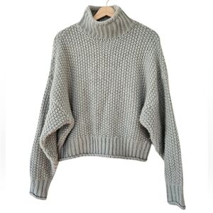Women’s Chunky Turtleneck Sweater - Gray